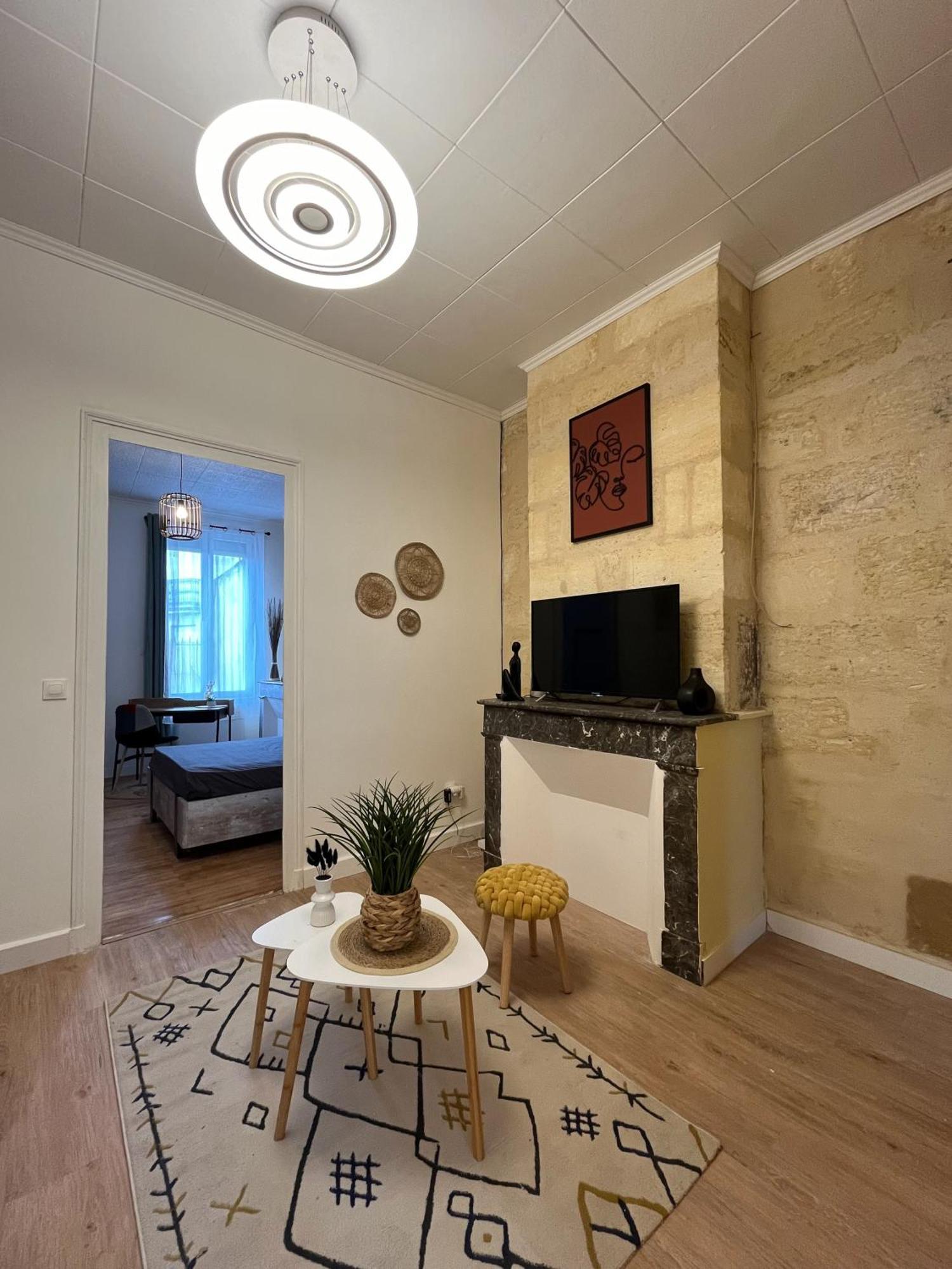 Echoppe Typique Avec Terrasse Villa Talence Exteriör bild