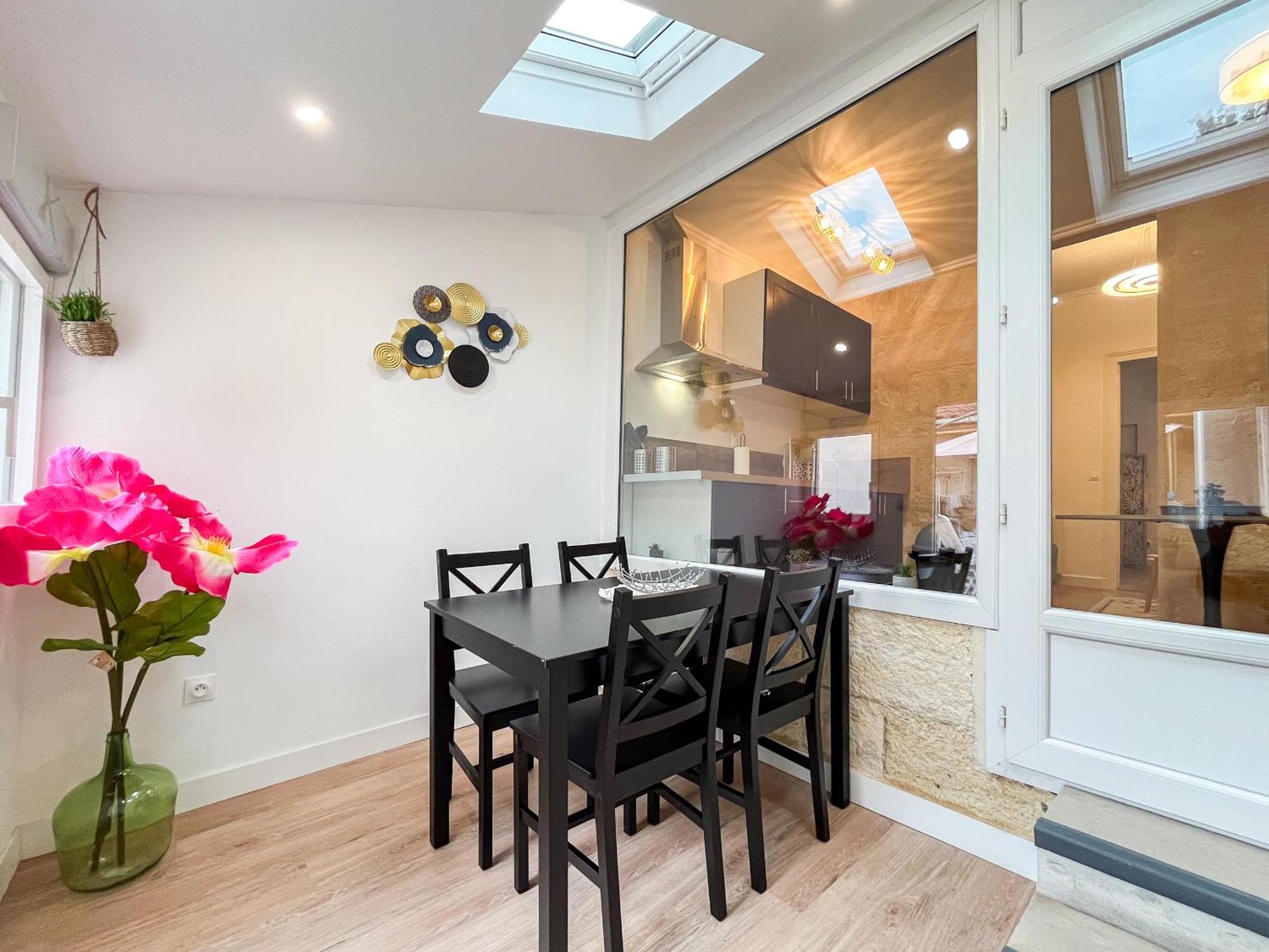 Echoppe Typique Avec Terrasse Villa Talence Exteriör bild